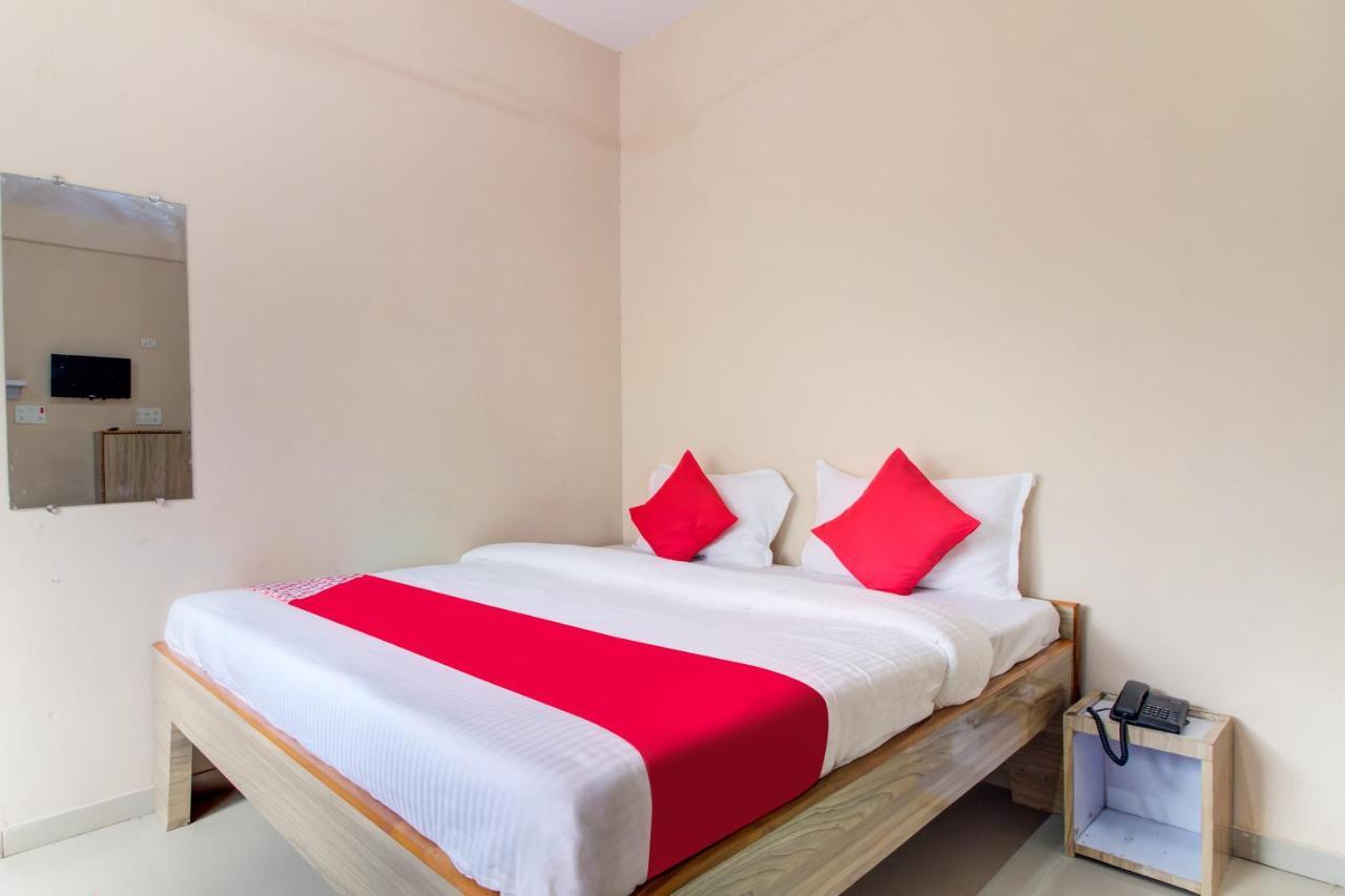 Oyo 48915 Chaitanya Green Park Hotel Vani Luaran gambar