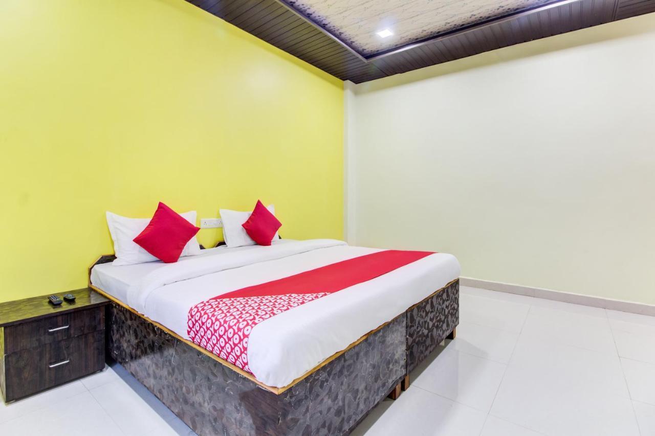 Oyo 48915 Chaitanya Green Park Hotel Vani Luaran gambar