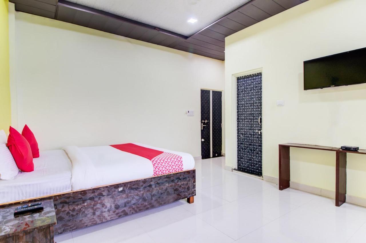Oyo 48915 Chaitanya Green Park Hotel Vani Luaran gambar